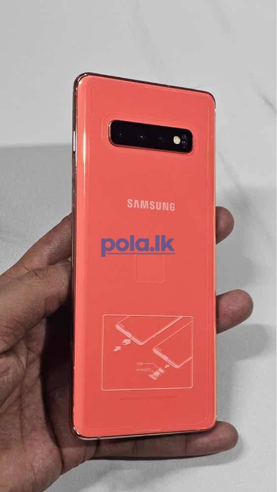 Samsung galaxy S10 plus - photo 2