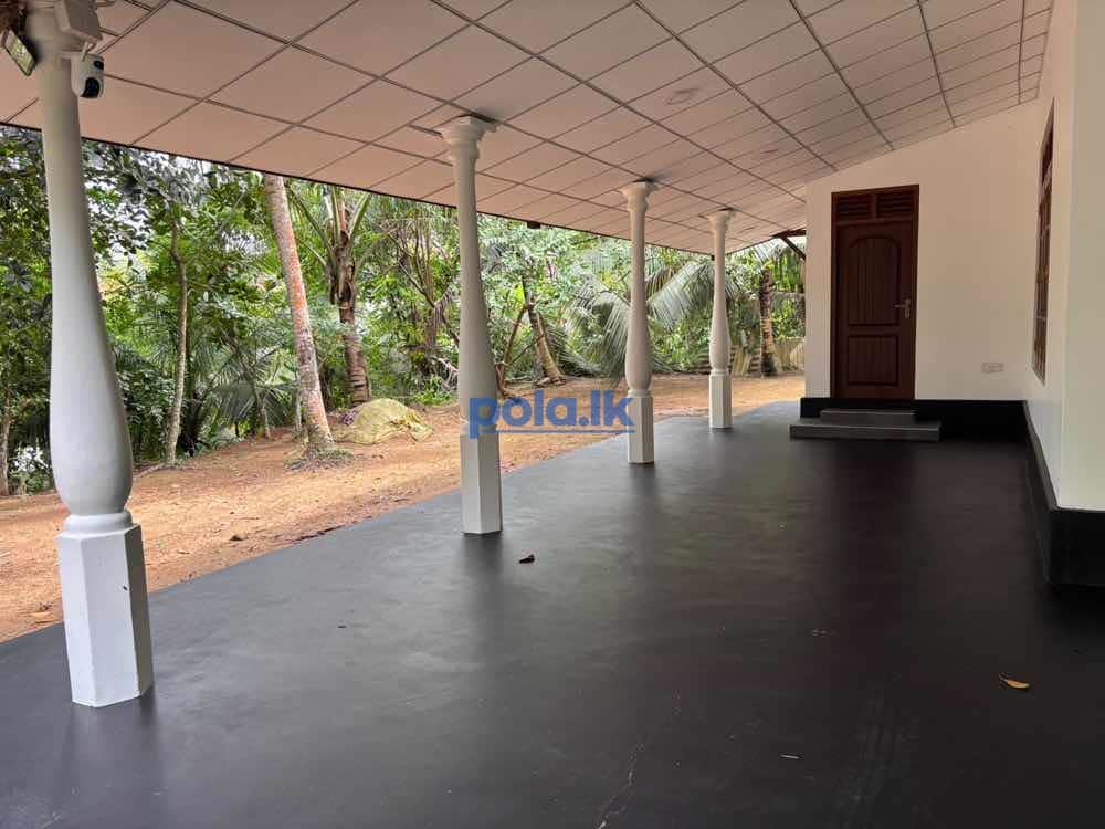 House with 30 Perch land near Karapitiya - photo 8