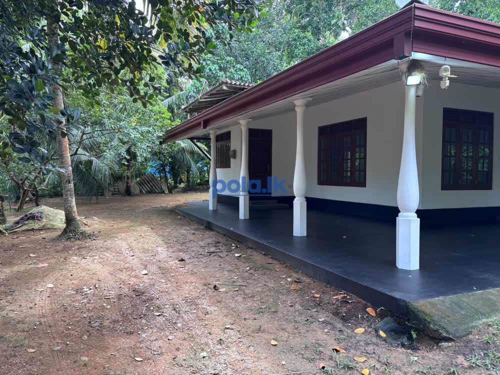 House with 30 Perch land near Karapitiya - photo 13
