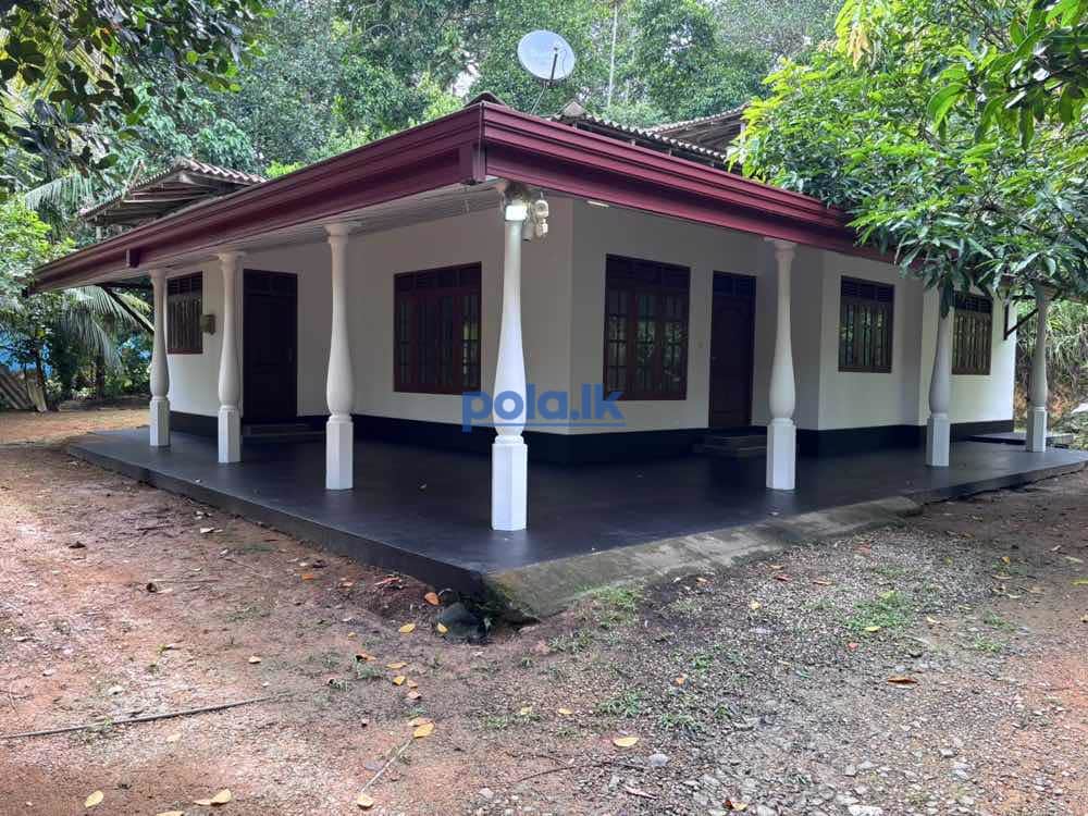 House with 30 Perch land near Karapitiya - photo 17