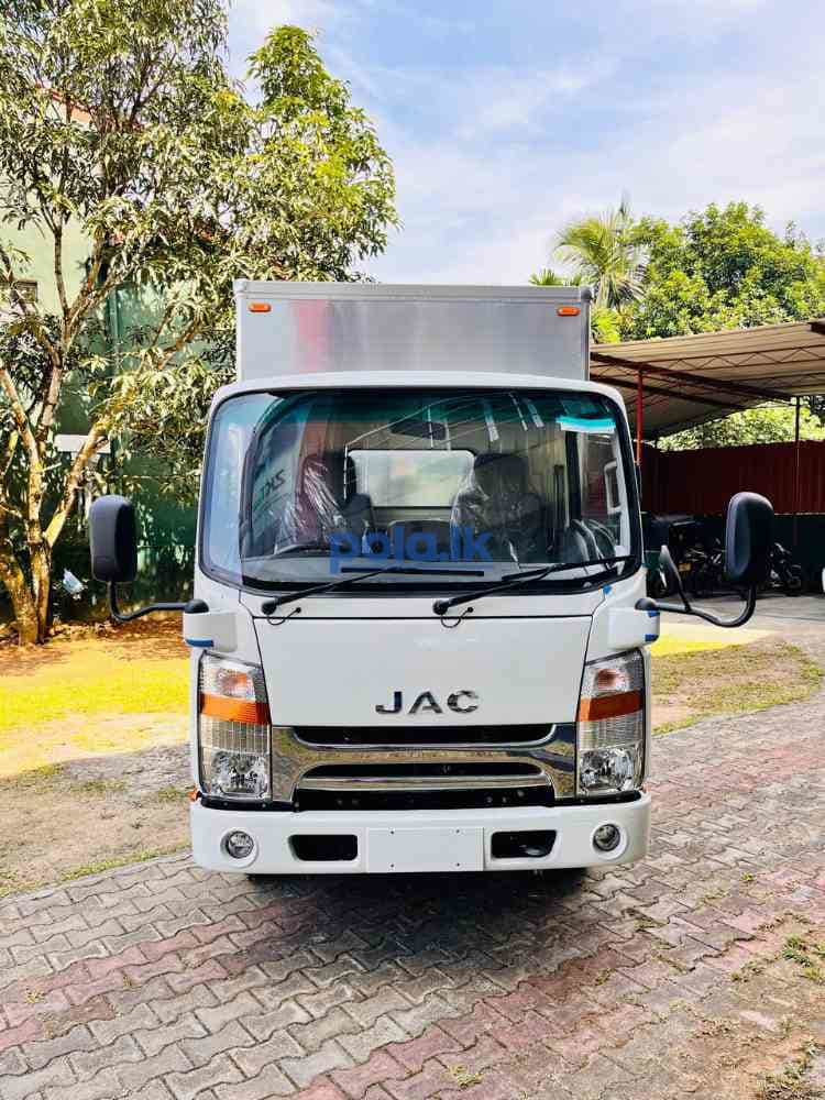 JAC 14 Feet brand new truck - photo 1