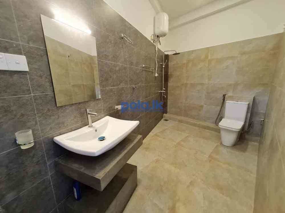 Three story house for sale In talawatugoda - photo 5