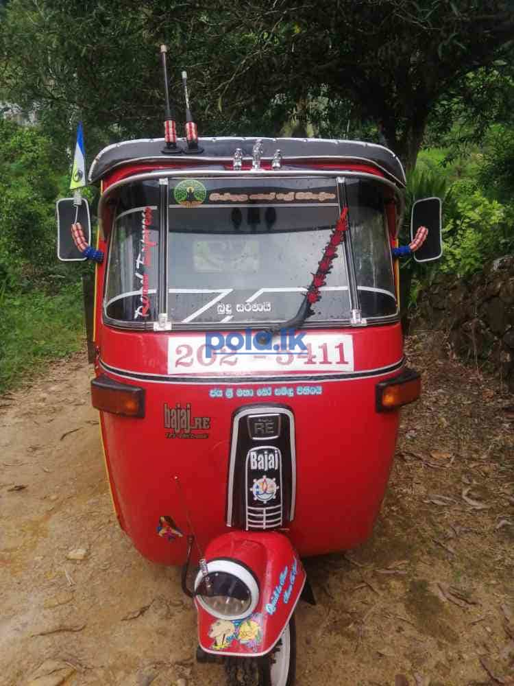 Bajaj three-wheeler - photo 10