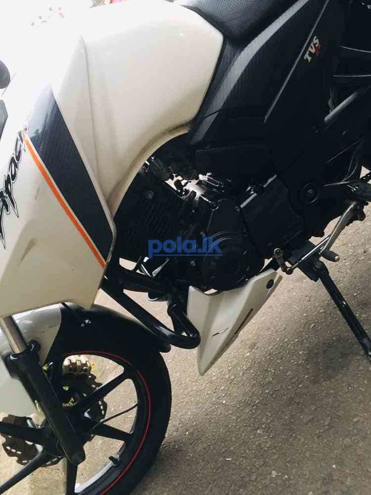 Tvs Apache - photo 4