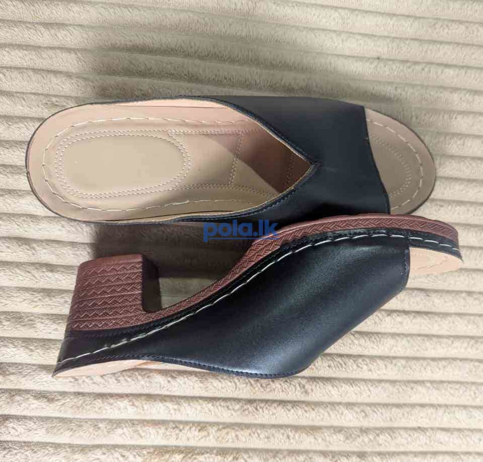 Brand new heel sandals for sale - photo 4