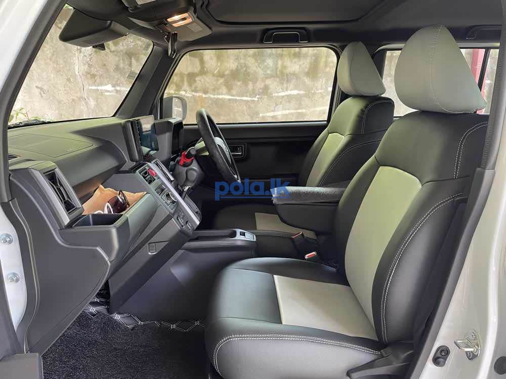 Daihatsu TAFT G chrome 2024 non turbo - photo 15