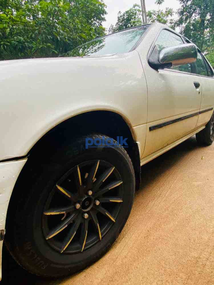 Nissan ex saloon - photo 3