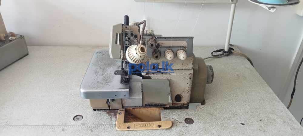 Overlock machine - photo 4