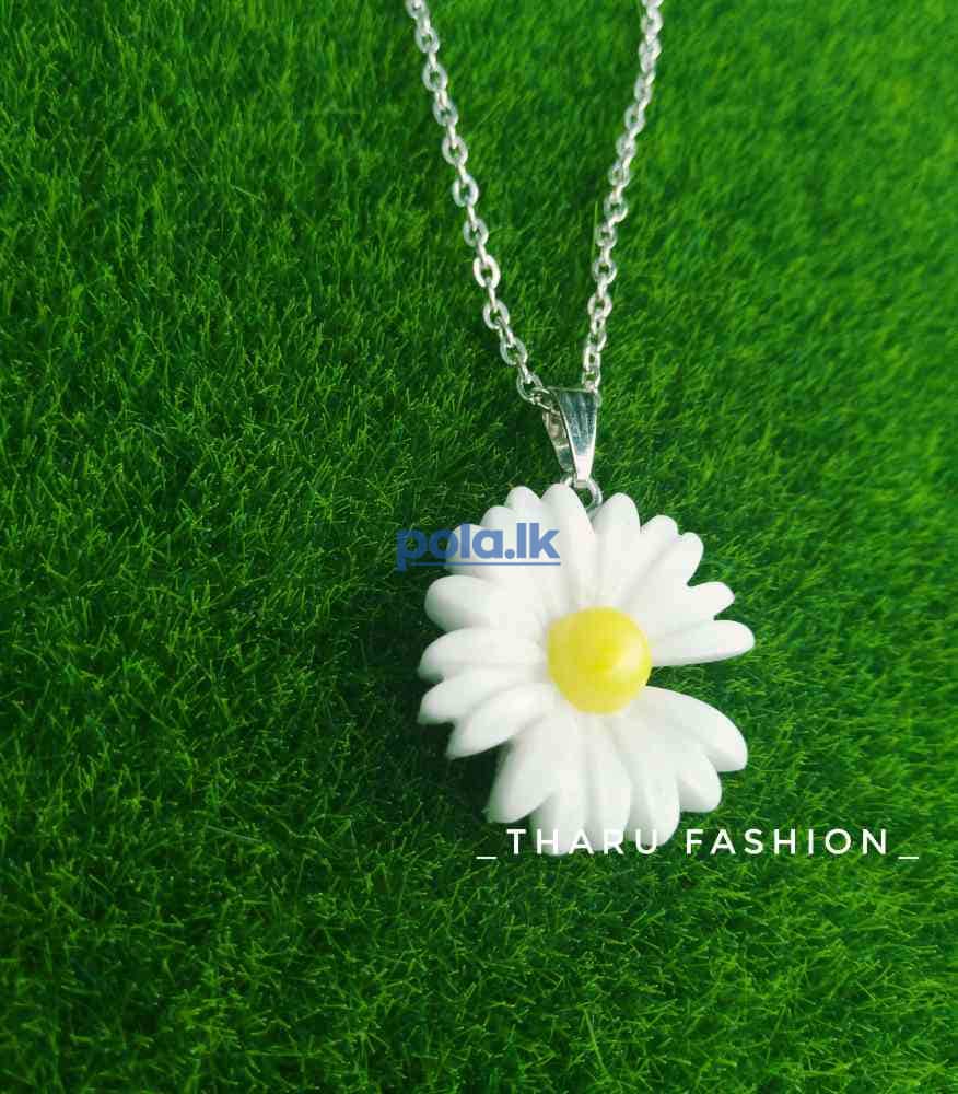 Flower necklace - photo 3