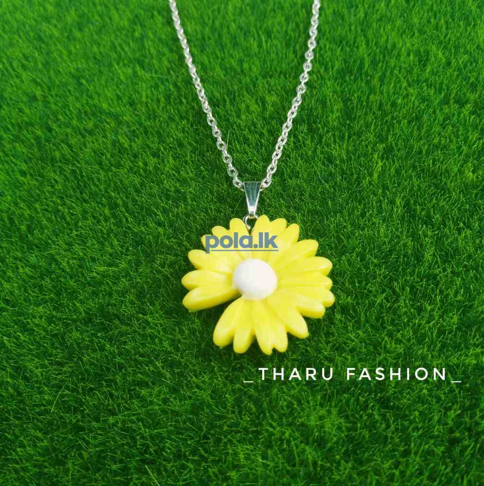 Flower necklace - photo 2