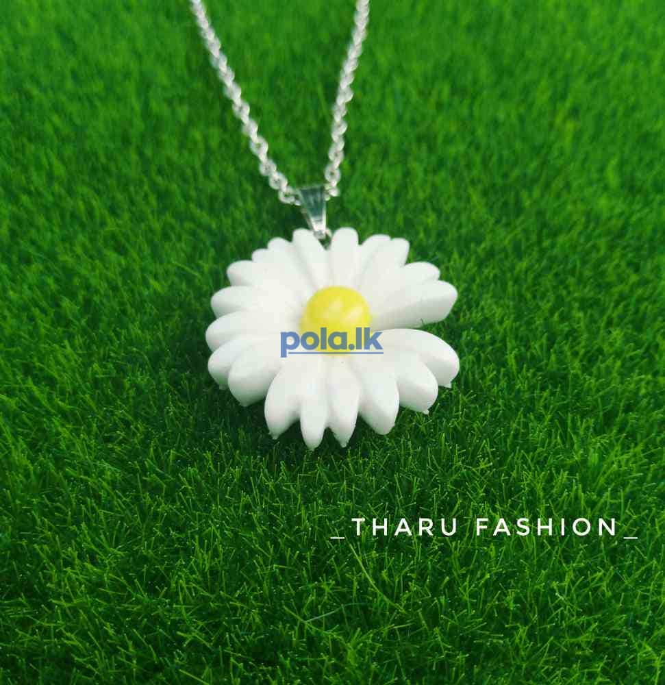 Flower necklace - photo 4