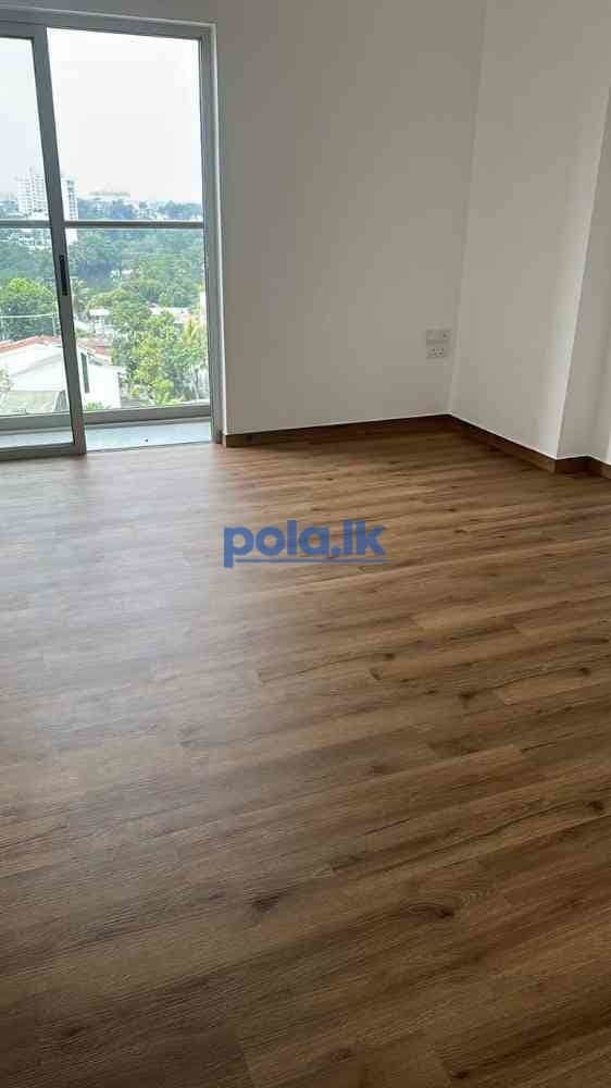 Vinyl flooring - photo 8