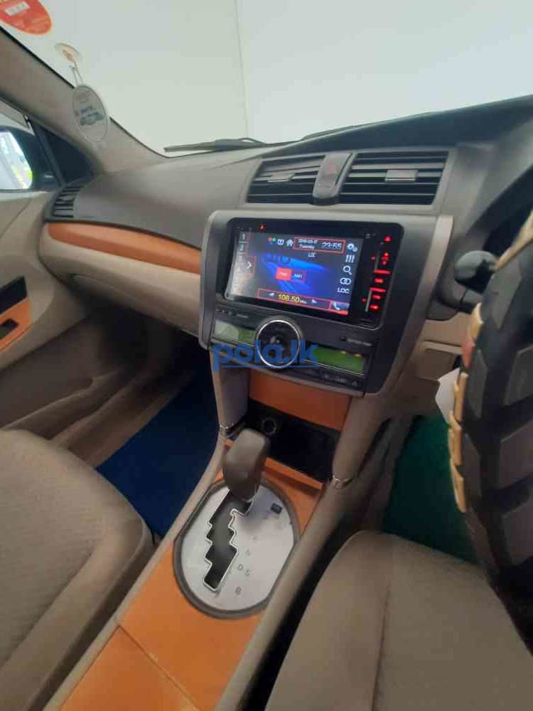 Toyota premio - photo 11