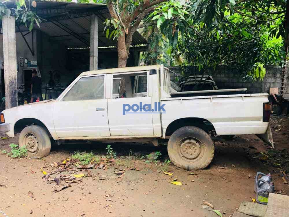 Nissan datsun double cab parts for sale - photo 2