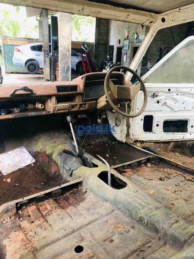 Nissan datsun double cab parts for sale - photo 4