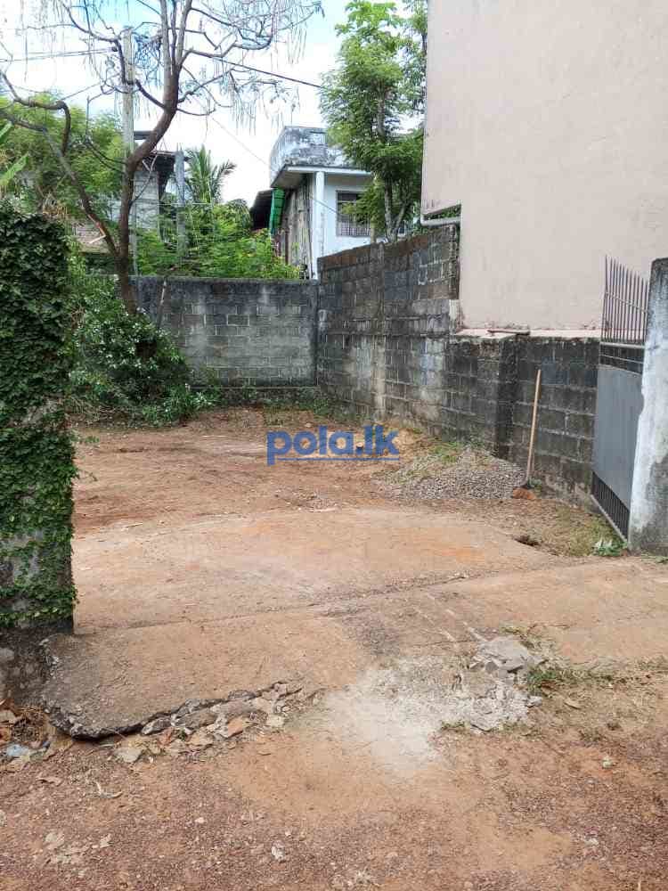7 Perched land at maharagama for immediate sale - photo 3