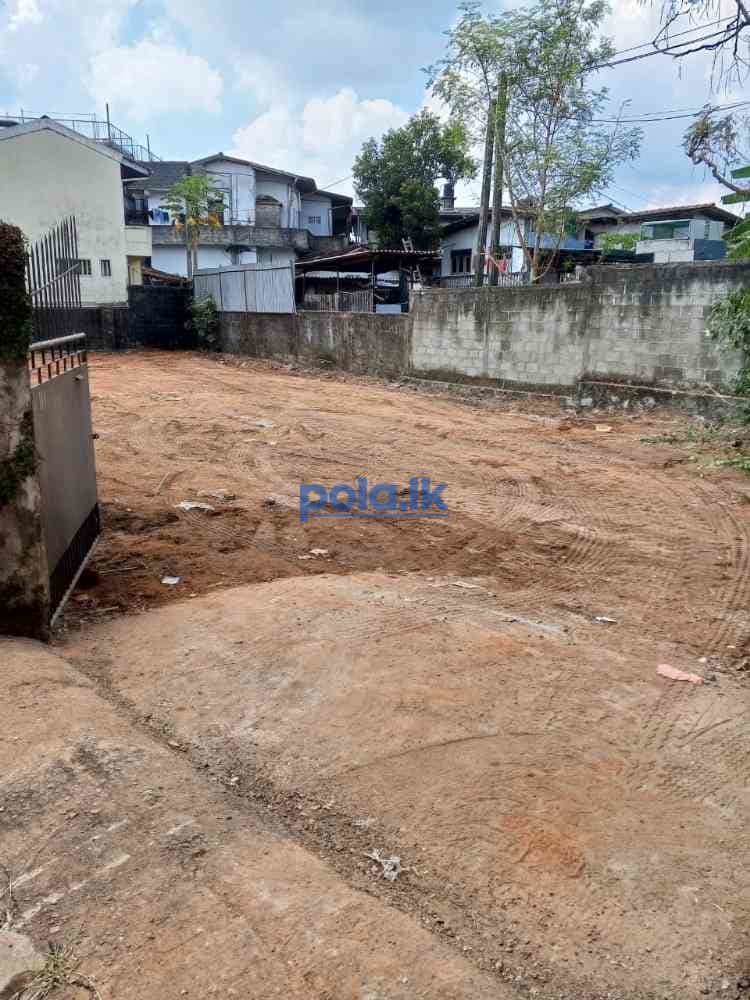 7 Perched land at maharagama for immediate sale - photo 1
