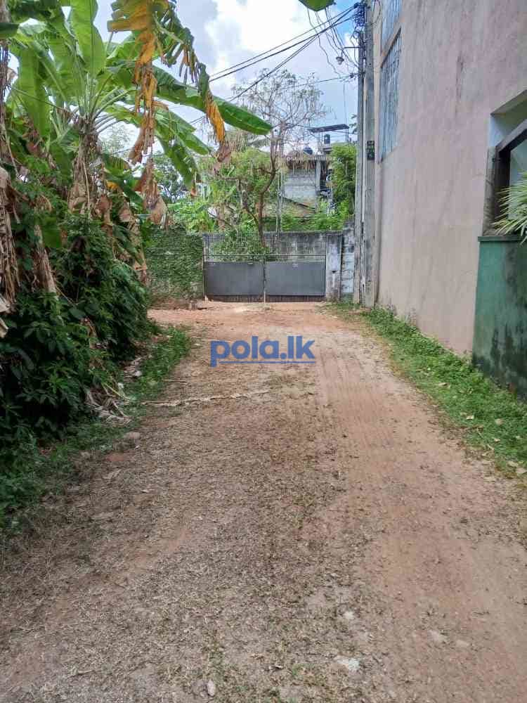 7 Perched land at maharagama for immediate sale - photo 2