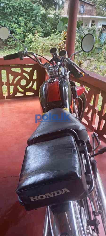 Honda CM 125 - photo 4