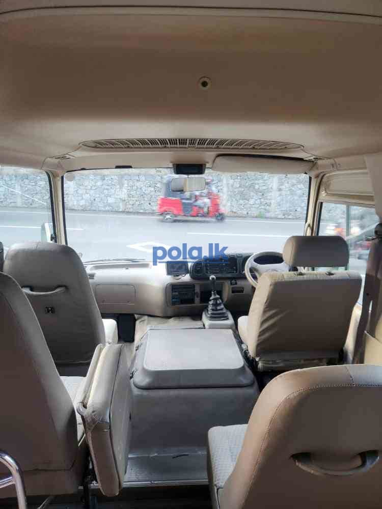 Toyota coaster - photo 4