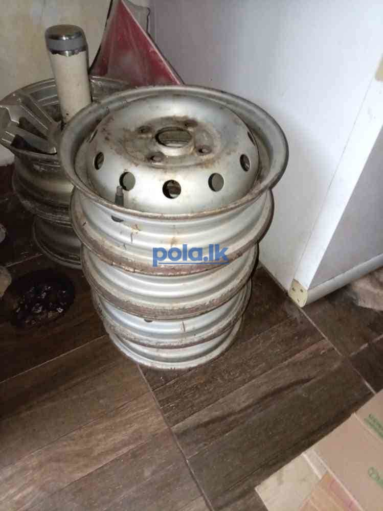 12 Size rims for sale - photo 1