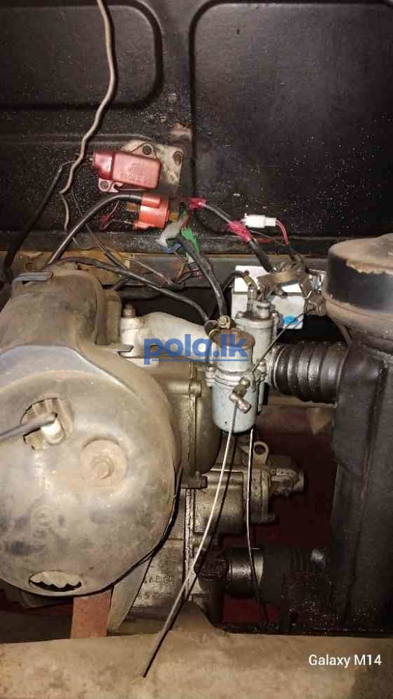Bajaj three-wheeler - photo 6