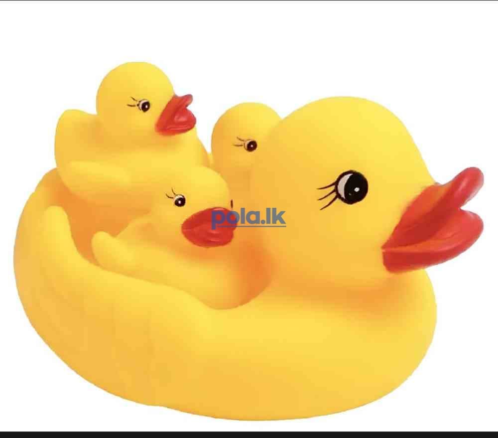 Cute rubber duck family - photo 1