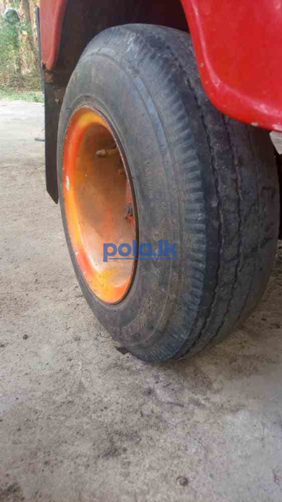 Bajaj three-wheeler - photo 7