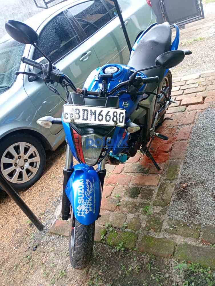 Suzuki gixxer 2016 - photo 5