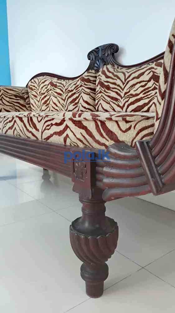 Wooden couch - photo 5