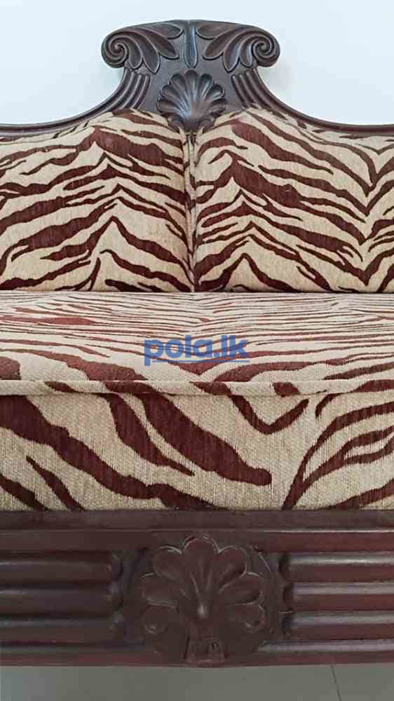 Wooden couch - photo 3