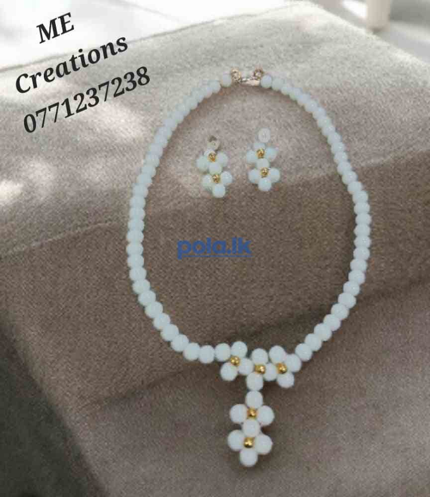 Cristal and pearl necklace and earings - photo 1