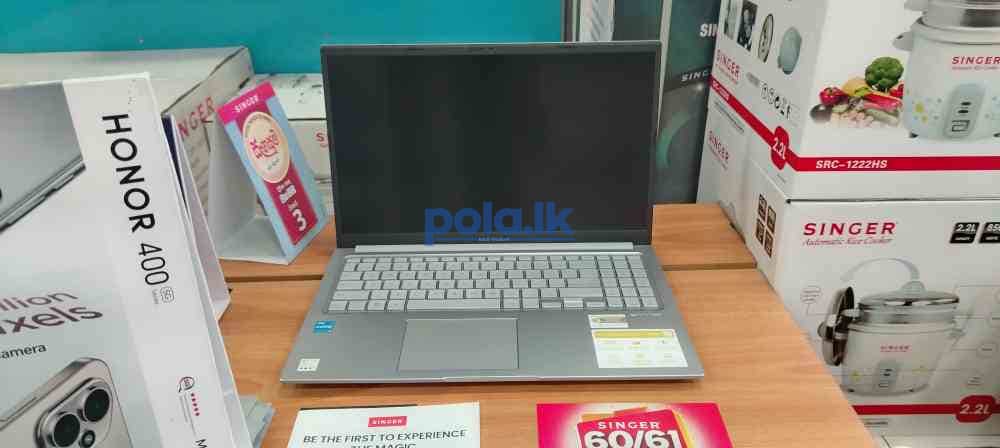 Used laptop - photo 1