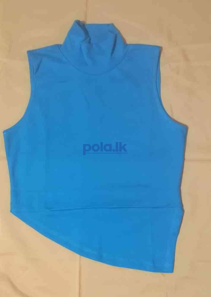 Sleeveless slim fit crop top - photo 3