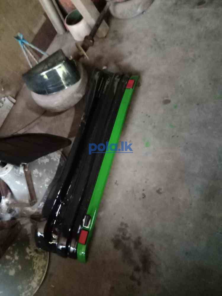 Bajaj three-wheeler - photo 8