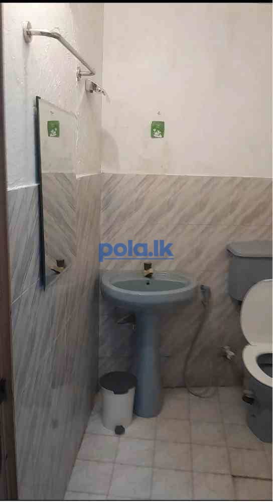 Well-Maintained commercial building in ethul kotte - photo 6