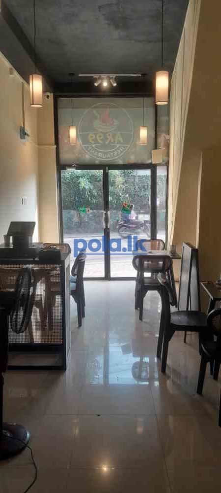Well-Maintained commercial building in ethul kotte - photo 1
