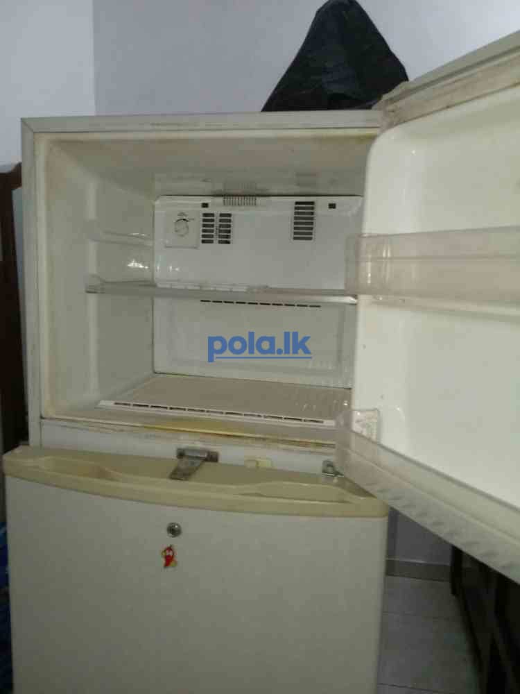 LG double door fridge - photo 3