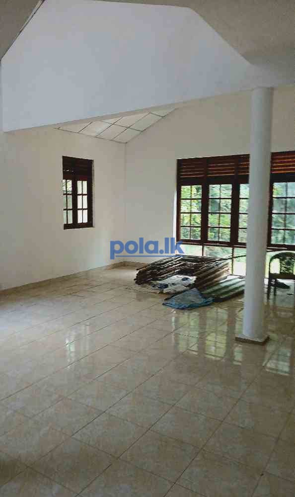 5 Bedroom 3 bathroom house for sale - photo 5