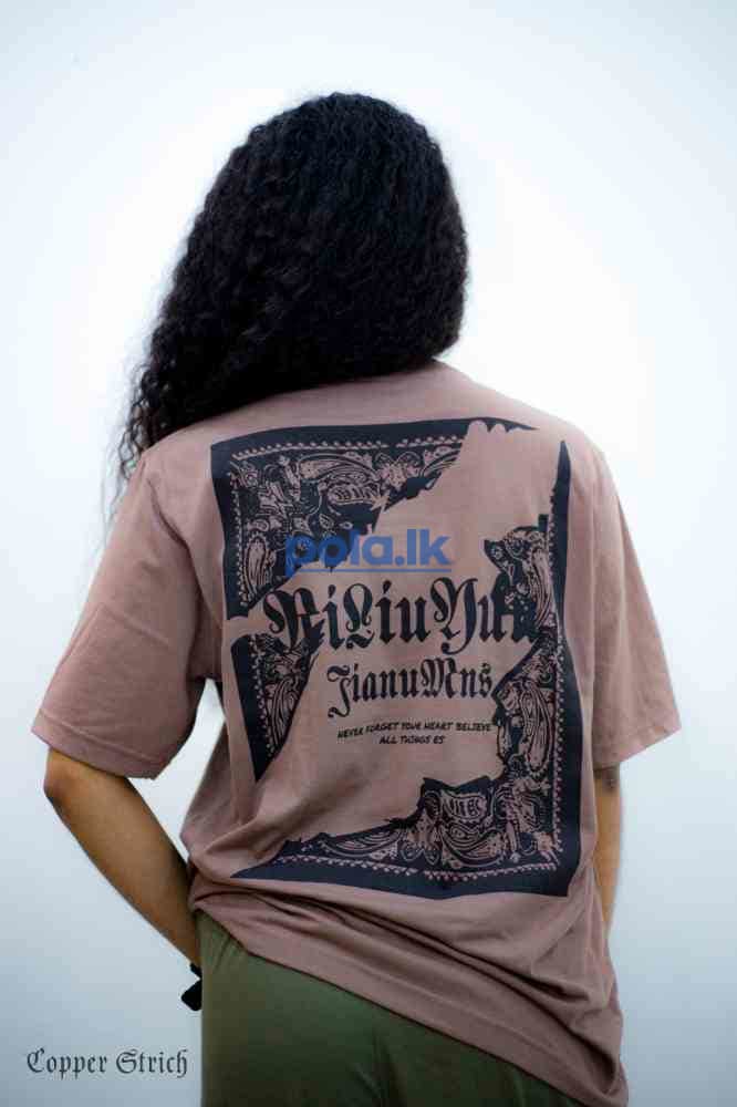 Oversize back printed t-shirts - photo 4