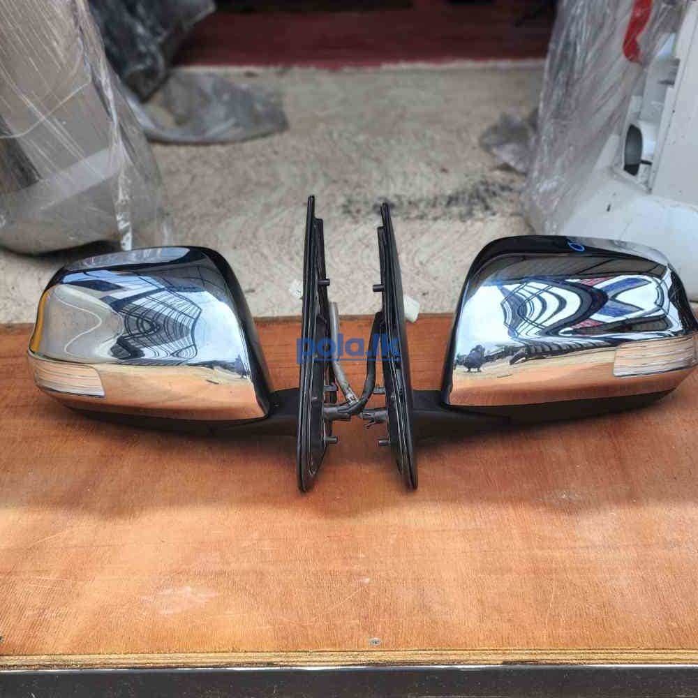 Toyota rush side mirror chrome 7 wire winker model - photo 1