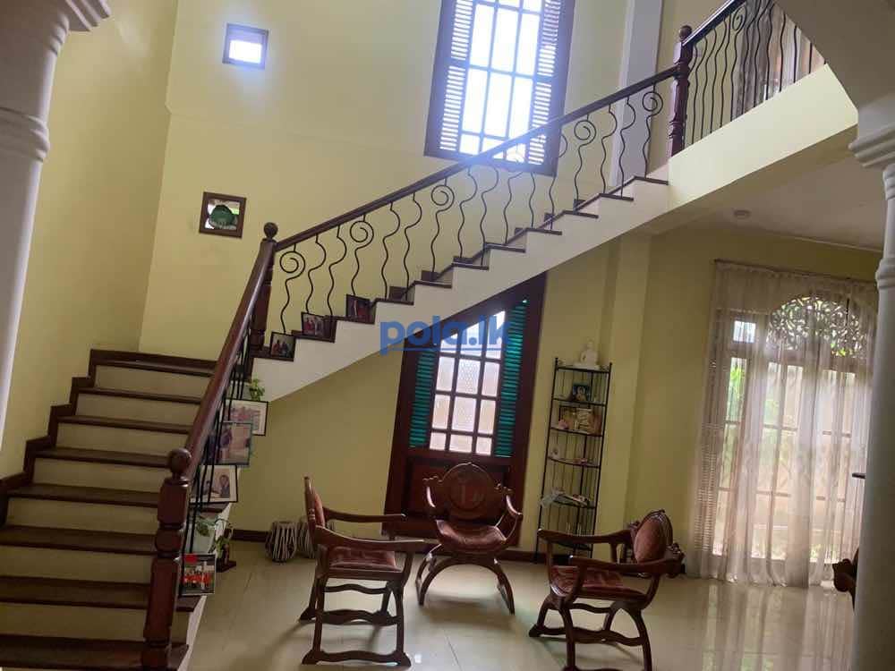 Two stairs luxury house - photo 4