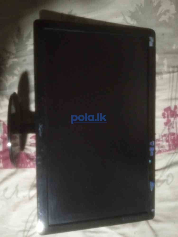 Dell 18 inch monitor - photo 1