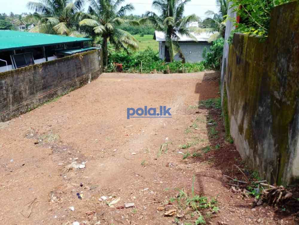 Land near to sirasa TV depanama pannipitiya - photo 1