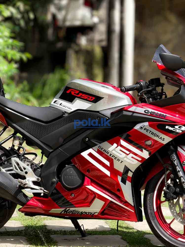 Yamaha R15 - photo 4