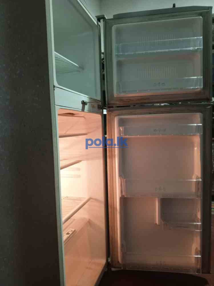 Lg refrigerator - photo 3