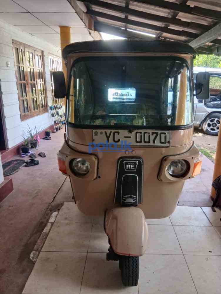 Bajaj three-wheeler - photo 5