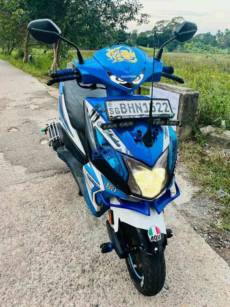 Honda Dio 110 - photo 1