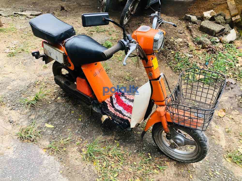 Yamaha japan scooter - photo 3