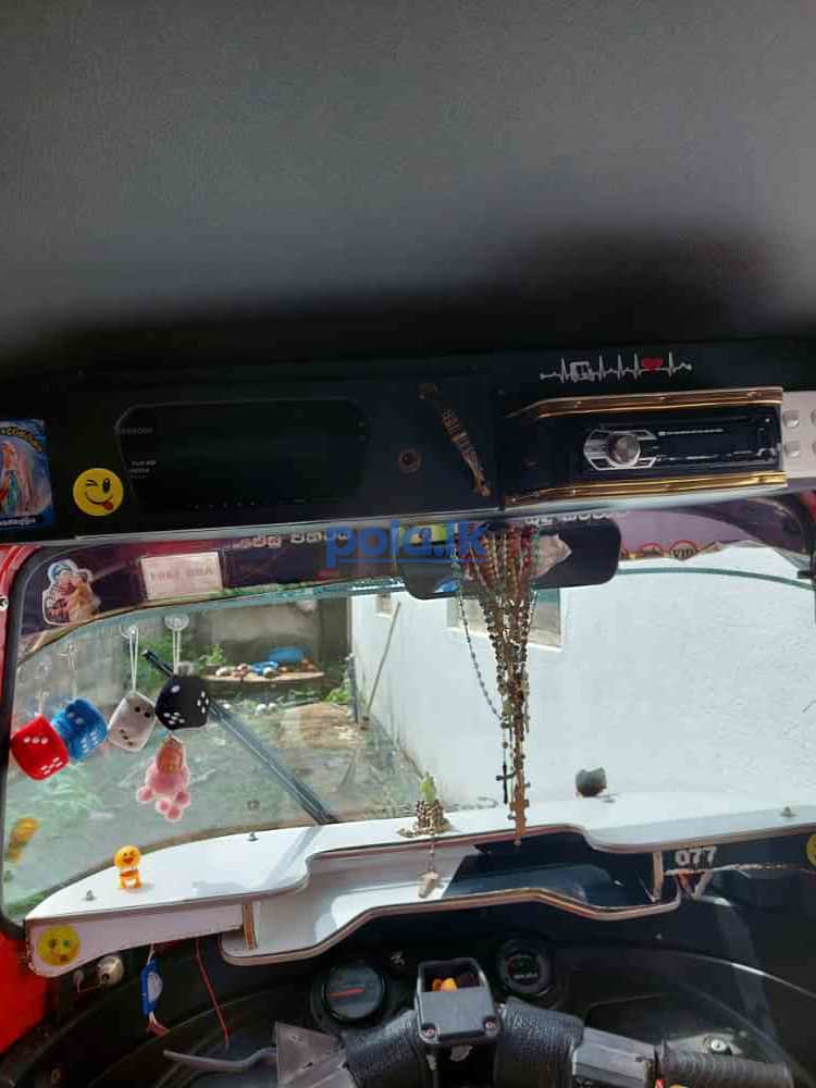 Bajaj three-wheeler - photo 7